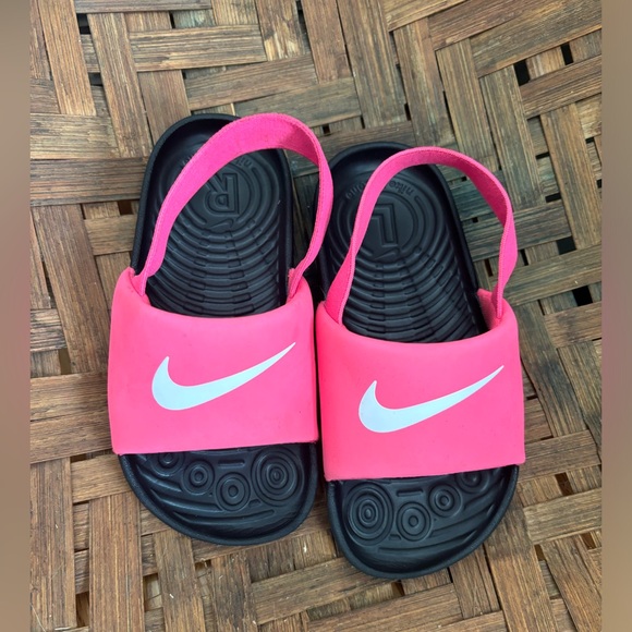 Nike sandal - Picture 2 of 4